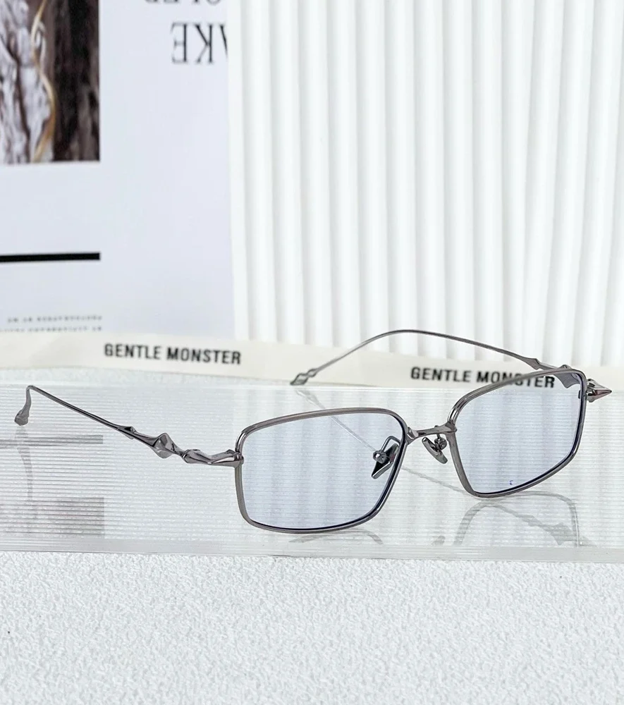 Kính Gentle Monster Atomic 02(B)