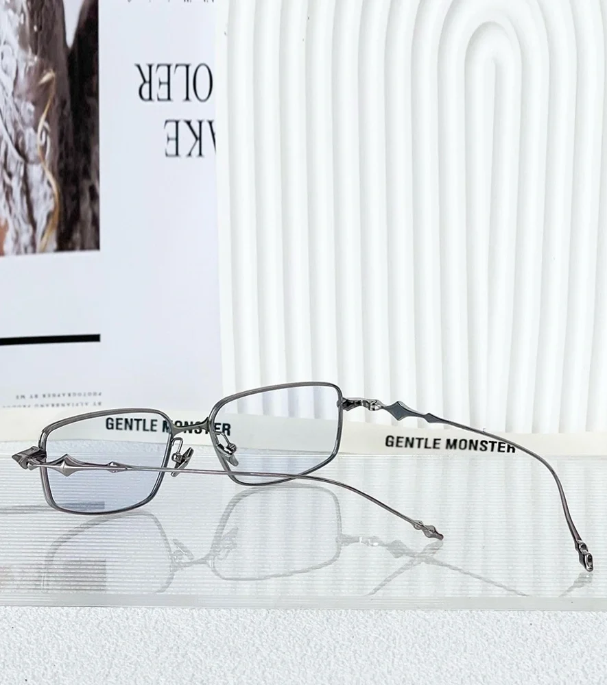 Kính Gentle Monster Atomic 02(B)