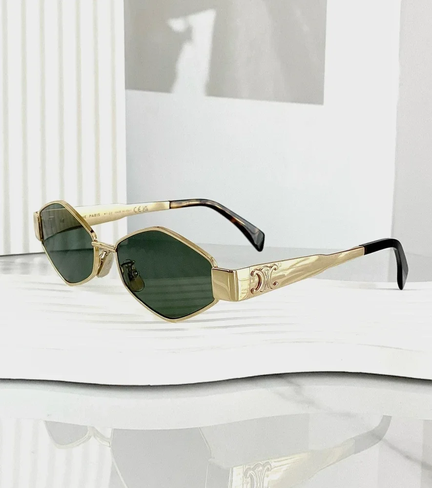 Celine Triomphe 01 Metal Losange