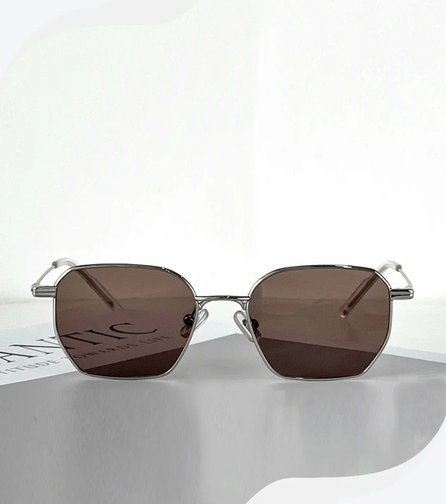 Kính Gentle Monster Bowly 02