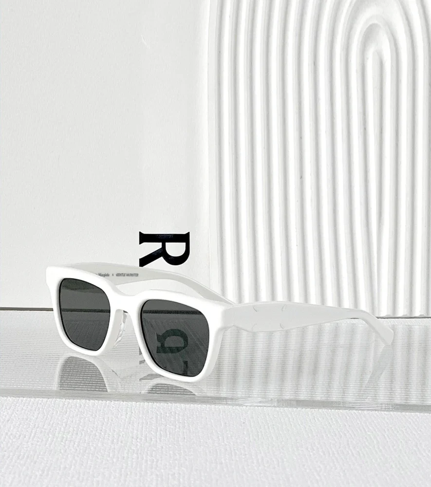 Kính Gentle Monster Maison Margiela MM110 W2