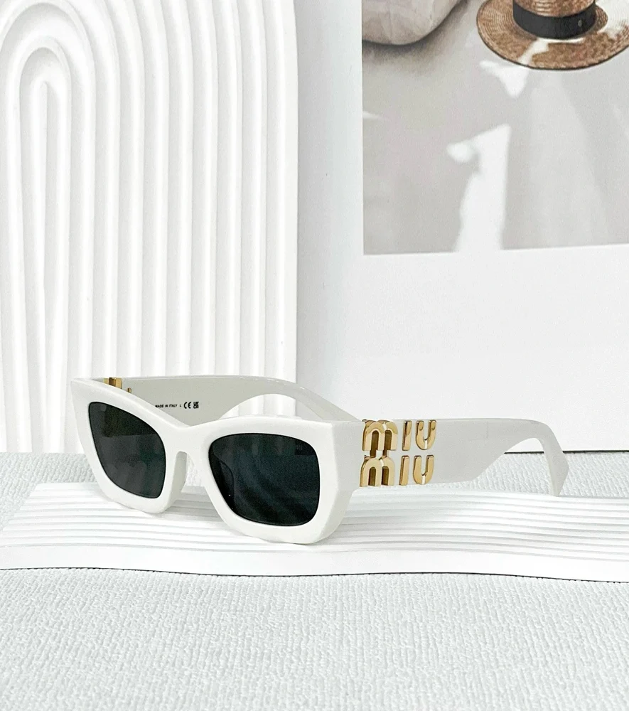 Miu Miu SMU09W Trắng