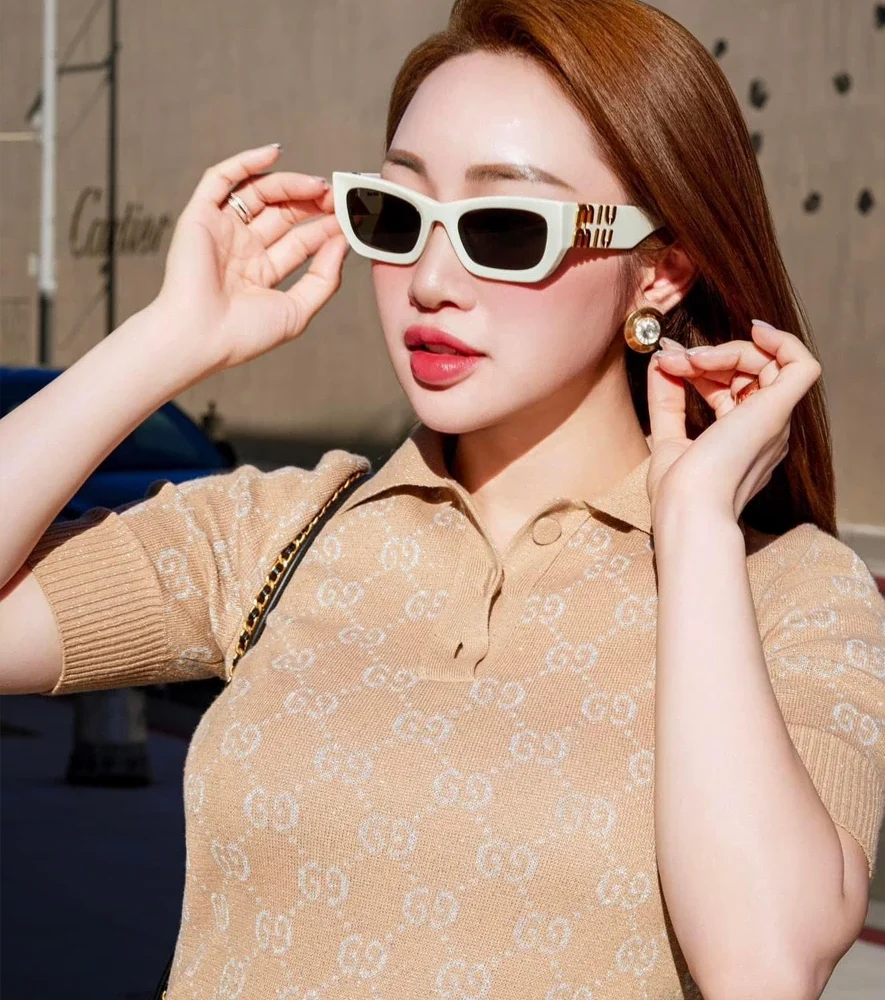 Miu Miu SMU09W Trắng
