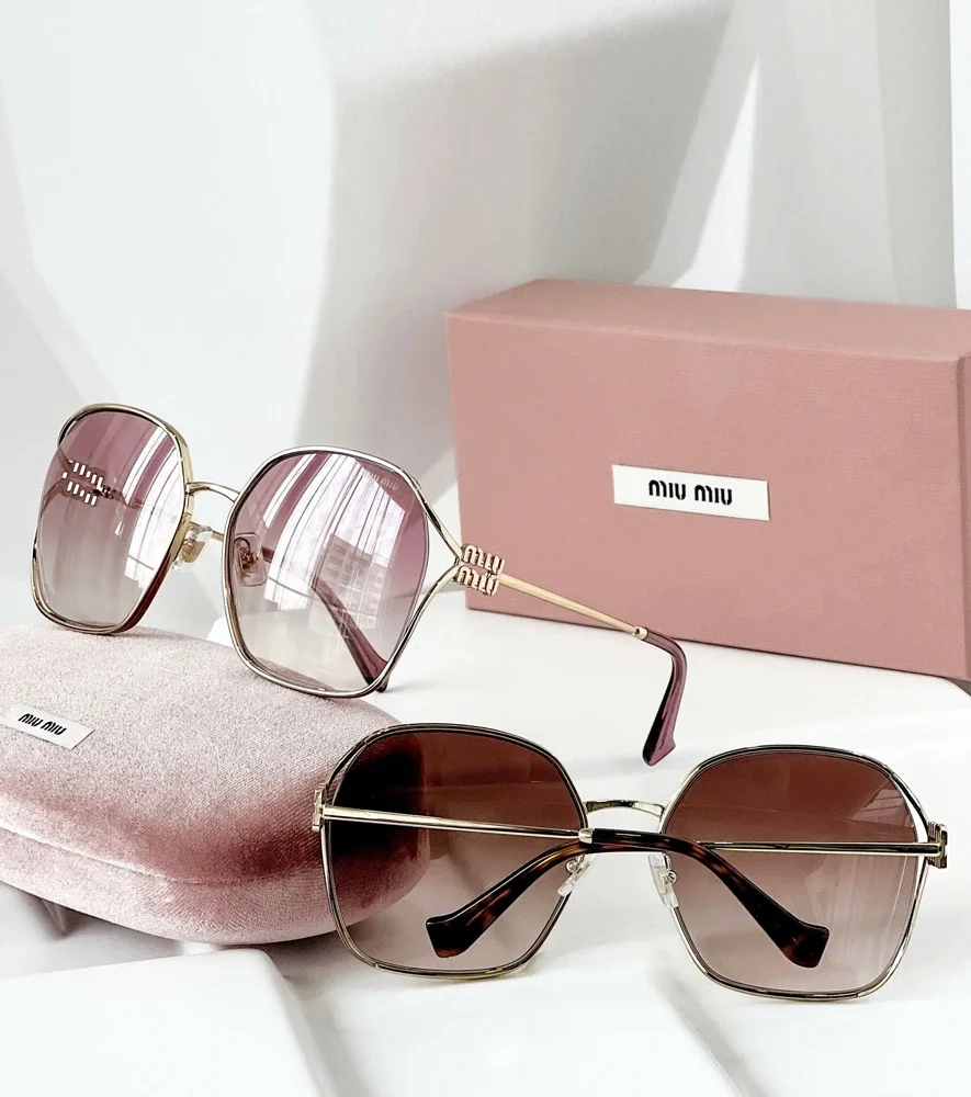 Kính Miu Miu SMU52W